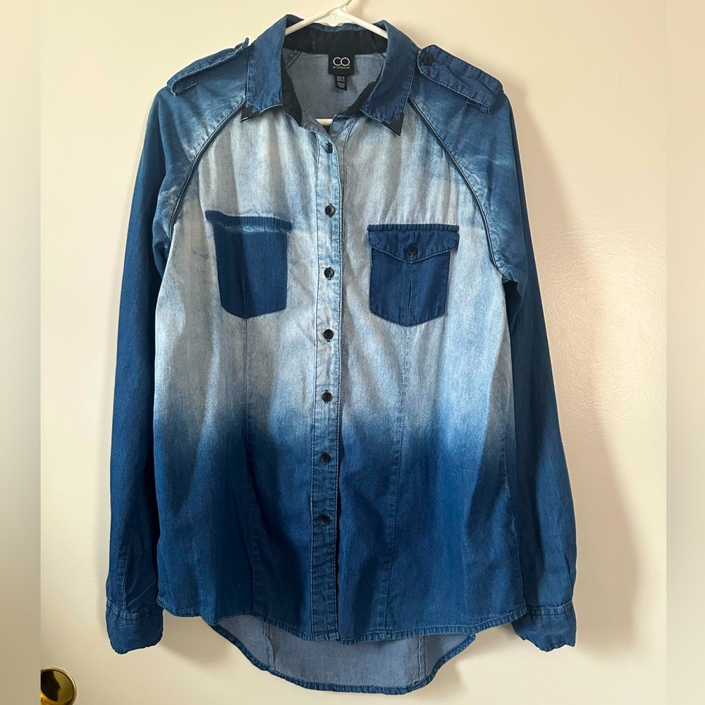 EUC Cotton On Blue Chambray Ombre Denim Shirt w/utility details button front
